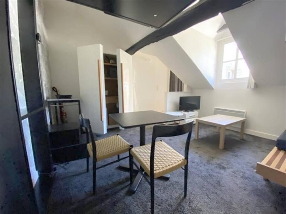 Superbe Studio Avec Terrasse - Cathedrale Nantes Extérieur photo